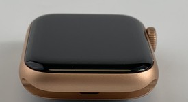 Mint
													Apple Watch SE 1st Gen 40mm - Gold, A2351 - GPS, Aluminum, photo 3 of 3