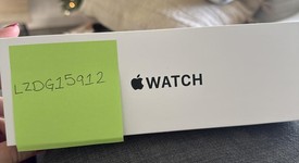 New
													Apple Watch SE 2nd Gen 40mm - Silver, A2722 - GPS, Aluminum, photo 2 of 5