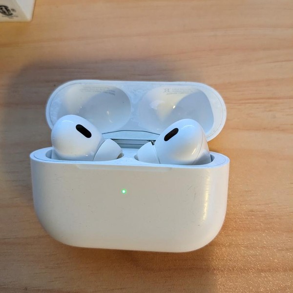 Apple AirPods Pro 2 - USB-C