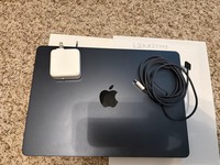 MacBook Air 2024 (M3) - 13"