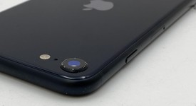 Good
													Apple iPhone SE 3rd Gen 2022 - Unlocked, Midnight, 64 GB, A2595, photo 4 of 7