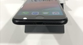 Good
													Apple iPhone 7 - Metro by T-Mobile, Black, 32 GB, A1660, photo 5 of 7