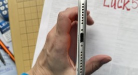 Good
													Apple iPhone 7 Plus - T-Mobile, Silver, 32 GB, A1784, photo 3 of 7