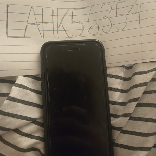Apple iPhone 6 - Unlocked, 32 GB, Silver, A1586