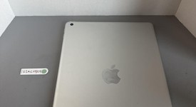 Good
													Apple iPad 9th Gen - Wi-Fi, Silver, 64 GB, A2602, photo 3 of 5