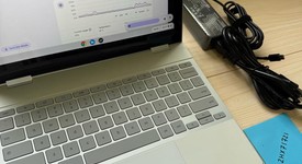 Good
													Google Pixelbook - I7, Silver, 512 GB, 16 GB, photo 1 of 6