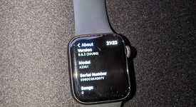 Good
													Apple Watch SE 1st Gen 40mm - Gray, A2351 - GPS, Aluminum, photo 1 of 2