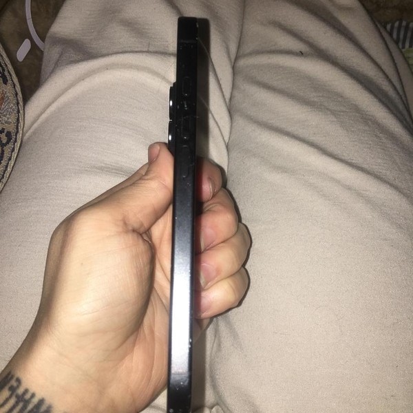 Apple iPhone 16 - Spectrum, 128 GB, Black, A3081