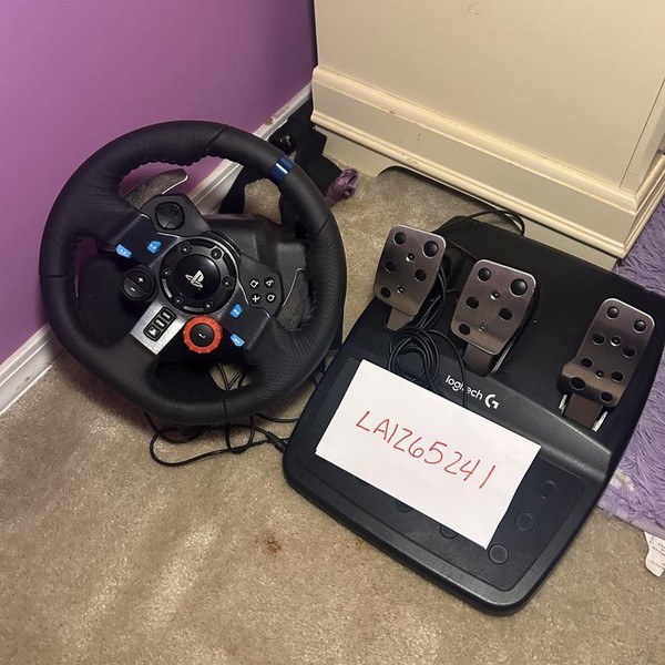 Logitech G29 Driving Force Racing Wheel