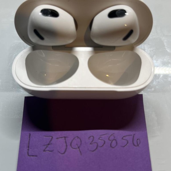 Apple AirPods 3rd Gen - MagSafe Case