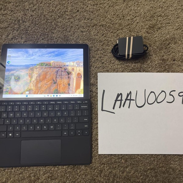 Microsoft Surface Go - Wi-Fi, Silver, 128 GB, 4 GB