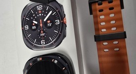 Mint
													Samsung Galaxy Watch Ultra (2025) - Unlocked, Titanium Gray, SM-L705, 47mm, photo 5 of 5