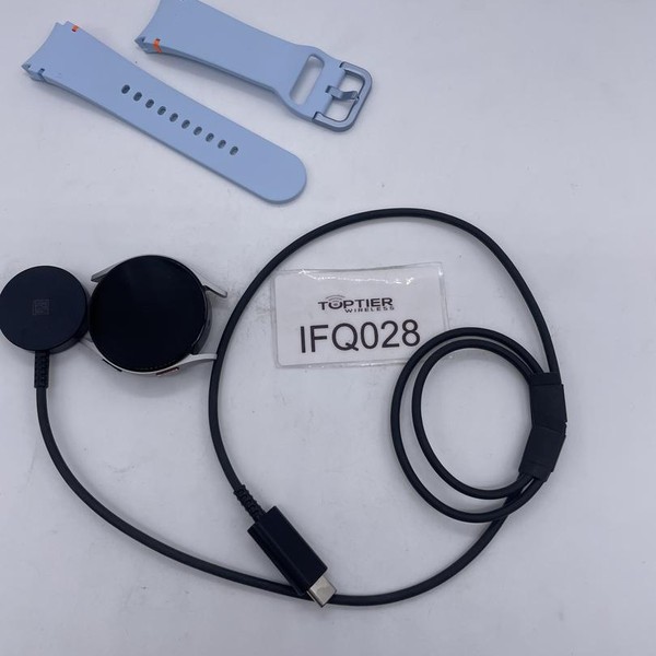 Samsung Galaxy Watch FE - Unlocked, Silver, 40 mm