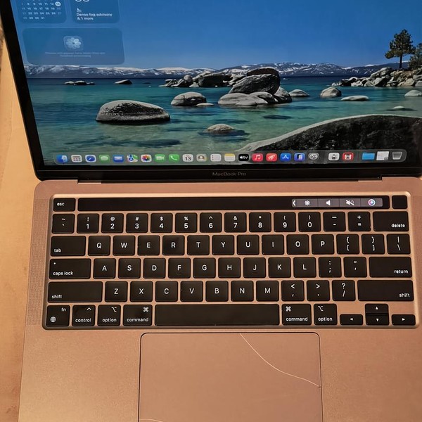 MacBook Pro 2022 - 13 inch - Apple M2, Gray, 256 GB, 8 GB