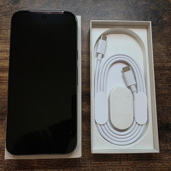 Google Pixel 10 Pro - Unlocked, 128 GB, Obsidian, G4QUR