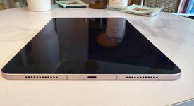 Mint
													Apple iPad Air 5th Gen - Unlocked, Pink, 64 GB, A2589, photo 2 of 7