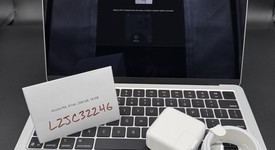 Mint
													MacBook Air 2025 (M4) - 13" - Apple M4, Silver, 256 GB, 16 GB, photo 2 of 9