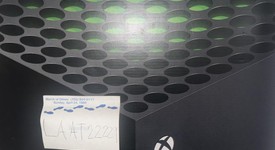 Mint
													Xbox Series X (2020) - Black, 1 TB, standard, photo 3 of 24