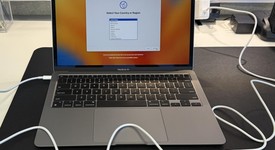 Good
													MacBook Air 2020 - 13" - Apple M1, Silver, 512 GB, 8 GB, photo 4 of 9