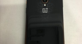 Good
													OnePlus 7T Pro 5G - T-Mobile, Orange, 256 GB, 12 GB, HD1925, McLaren Edition, photo 3 of 7