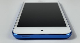 Good
													Apple iPod Touch 7th Gen - Wi-Fi, Blue, 256 GB, photo 5 of 7
