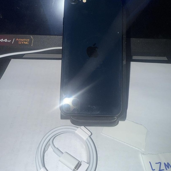 Apple iPhone SE 3rd Gen 2022 - Consumer Cellular, 64 GB, Midnight, A2595