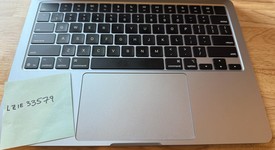 Mint
													MacBook Air 2025 (M4) - 13" - Apple M4, Sky Blue, 512 GB, 16 GB, photo 4 of 10