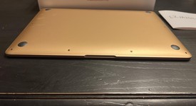 Good
													MacBook Air 2020 - 13" - I3, Gold, 256 GB, 8 GB, photo 3 of 10