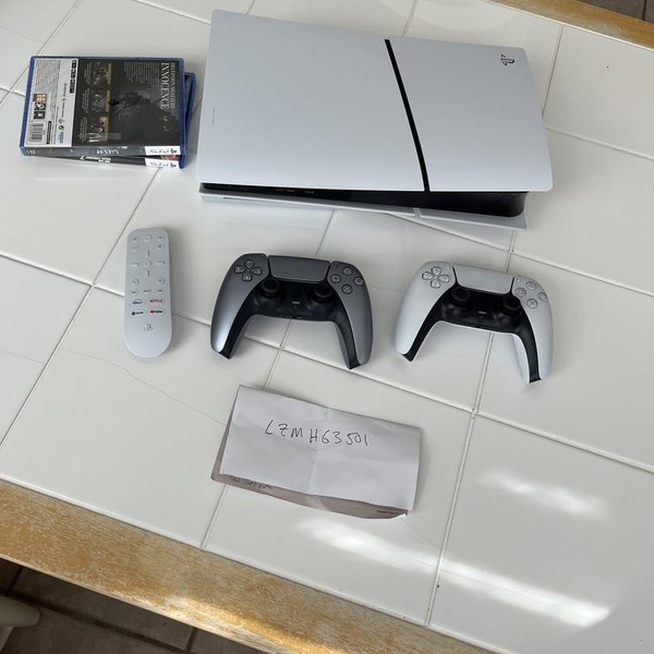 PlayStation 5 Slim Standard Edition (2023) - White, 1 TB