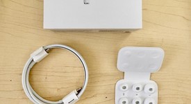 Used
													Apple AirPods Pro 2 - Lightning, photo 2 of 4