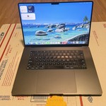 Good MacBook Pro Late 2023 (M3) - 16 inch - 512 GB, Black, 36 GB, Apple M3 Pro 12-core, 18-core GPU