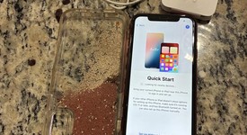 Mint
													Apple iPhone Xr - AT&T, Red, 64 GB, A1984, photo 4 of 13