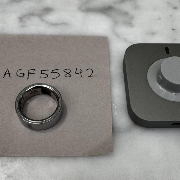 Oura Ring Gen 4 - Silver, Size 8