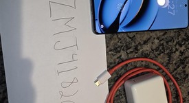 Good
													OnePlus 12 - Unlocked, Black, 512 GB, 16 GB, CPH2583, photo 4 of 11