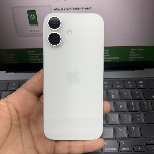 Apple iPhone 17 - Unlocked, 256 GB, White, A3258