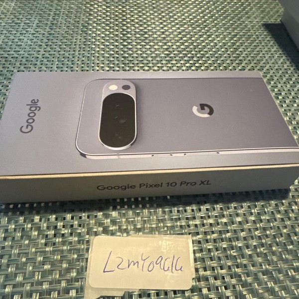 Google Pixel 10 Pro XL - Unlocked, 256 GB, Moonstone, GUL82