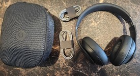 Used
													Beats Studio Pro - Black, photo 3 of 3