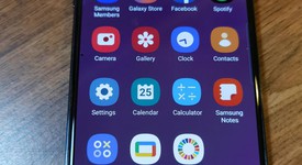 Mint
													Samsung Galaxy S10e - Unlocked Non-US, Black, 128 GB, 6 GB, SM-G970F, photo 2 of 12