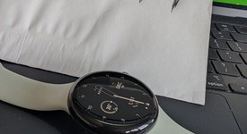 Mint
													Google Pixel Watch 3 - Unlocked, Hazel, 45mm, LTE, photo 3 of 6