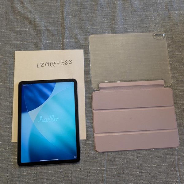 Apple iPad Air 5th Gen - Unlocked, 256 GB, Purple, A2589