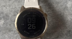 Mint
													Garmin Fenix 7S - Gold, Sapphire Solar, photo 3 of 8