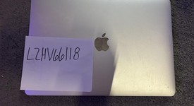 Fair
													MacBook Air 2020 - 13" - Apple M1, Silver, 256 GB, 8 GB, photo 2 of 5