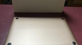 Good
													MacBook Air 2020 - 13" - I3, Gold, 1 TB, 8 GB, photo 5 of 12