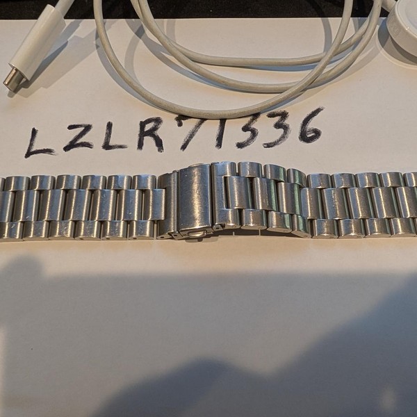 Apple Watch SE 1st Gen 44mm - Gray, A2352 - GPS, Aluminum