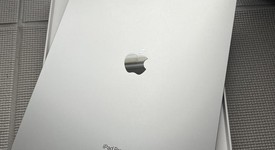 Mint
													Apple iPad Pro 12.9" 6th Gen 2022 - Unlocked, Silver, 256 GB, photo 5 of 6