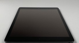 Fair
													Apple iPad 7th Gen - Unlocked, Gray, 32 GB, A2200, photo 5 of 7