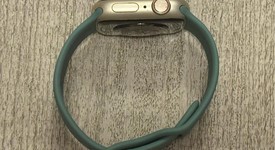 Fair
													Apple Watch Series 9 41mm - Unlocked, Starlight, A2982 - Cellular, Aluminum, photo 5 of 8