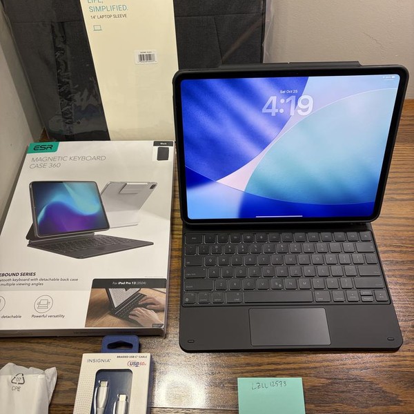 Apple iPad Pro 13 inch (M4) 2024 - Wi-Fi, 1 TB, Black, 16 GB, A2925, Standard Glass