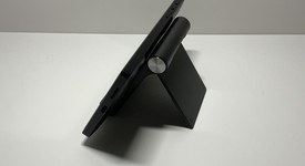 Mint
													Razer Edge - Verizon, Black, 128 GB, 8 GB, 5G, photo 2 of 7