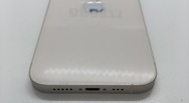 Fair
													Apple iPhone 12 - Unlocked, White, 64 GB, A2172, photo 3 of 6